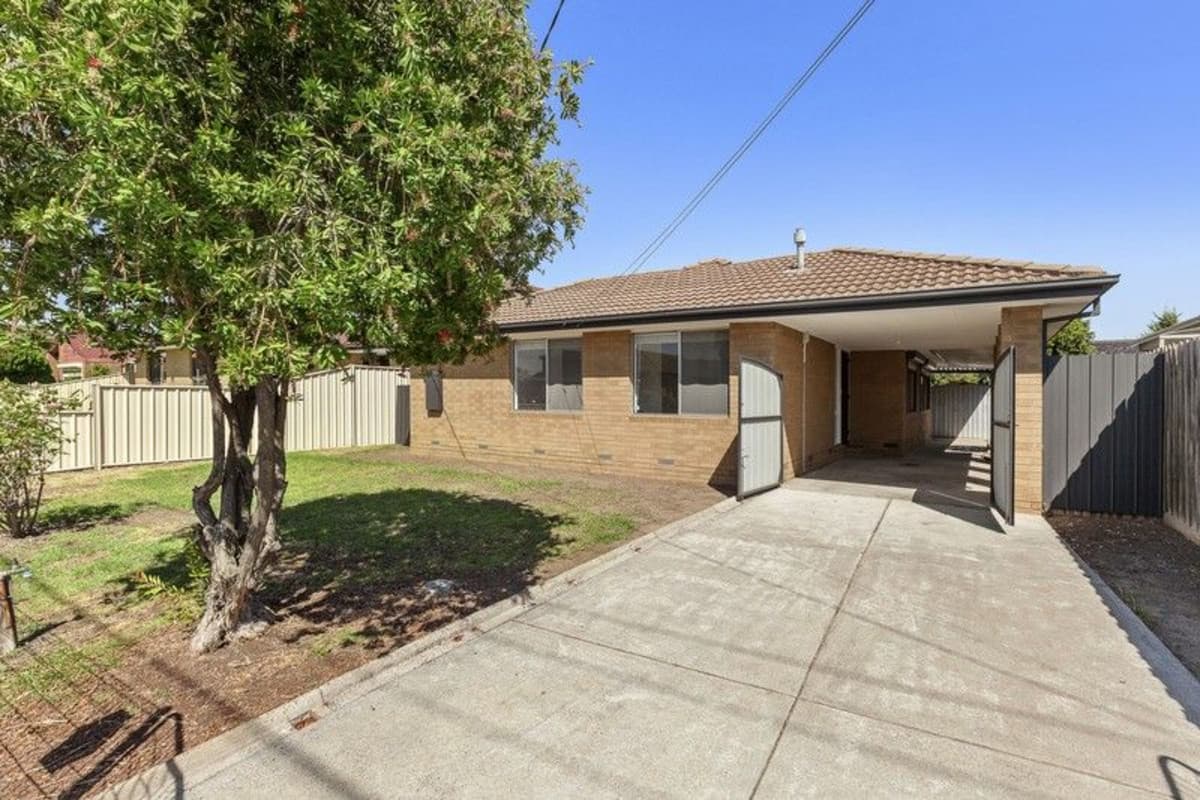 6 Bega Court, Gladstone Park VIC, Gladstone Park - Thumbnail 3
