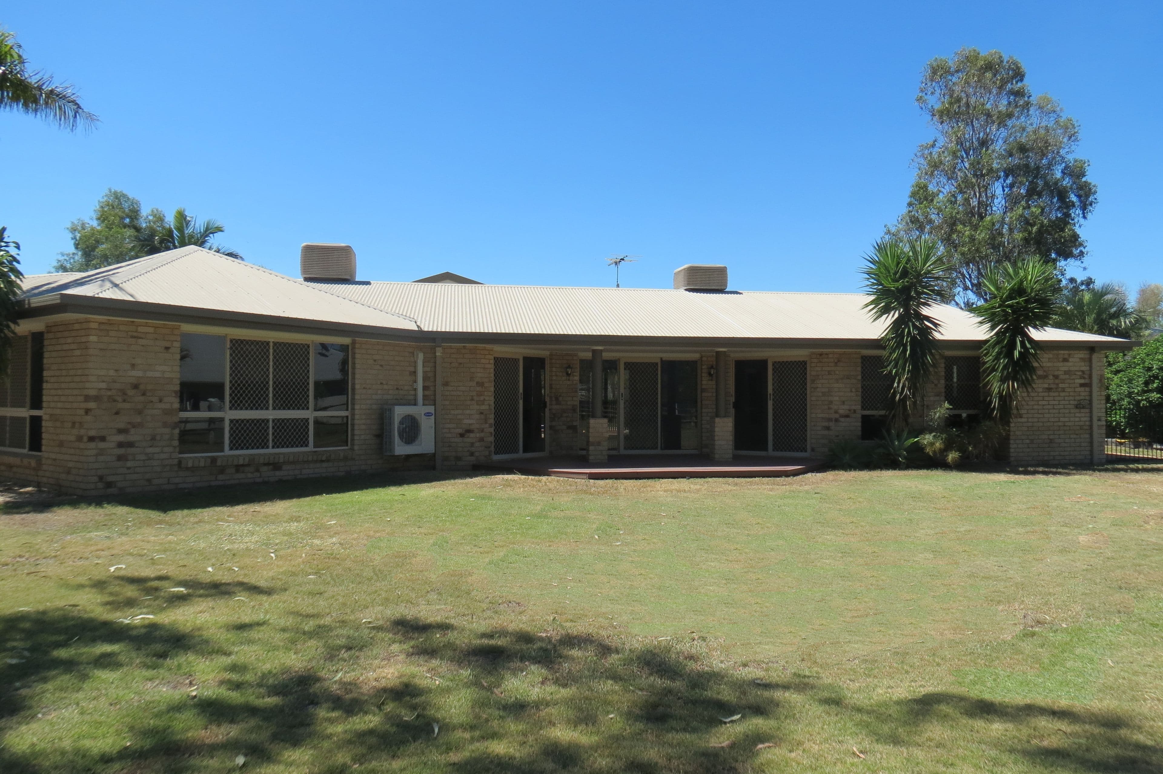 4 Peppertree Lane, Emerald QLD 4720, Emerald - Thumbnail 2
