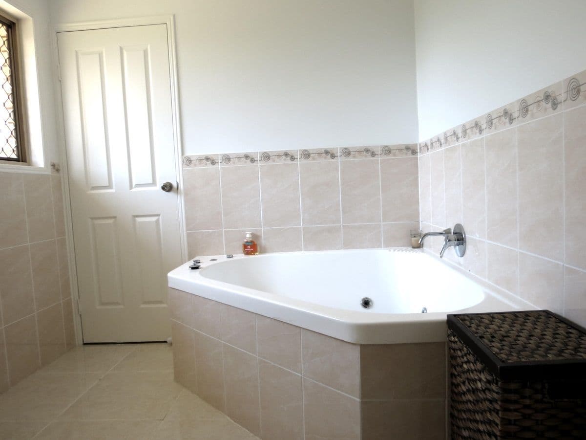 4 Peppertree Lane, Emerald QLD 4720, Emerald - Thumbnail 7