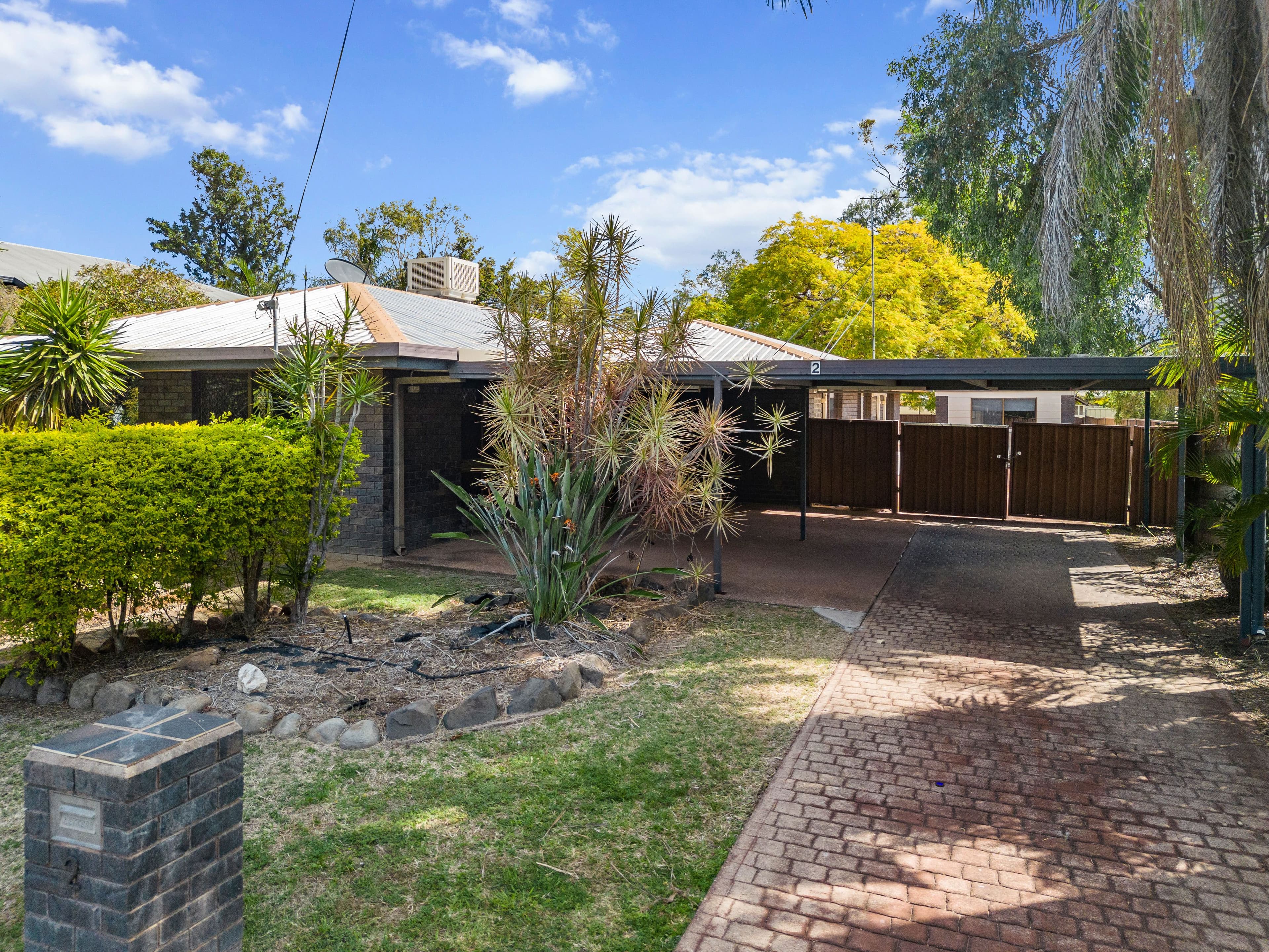 2 Green Grove, Emerald QLD 4720, Emerald - Image 1