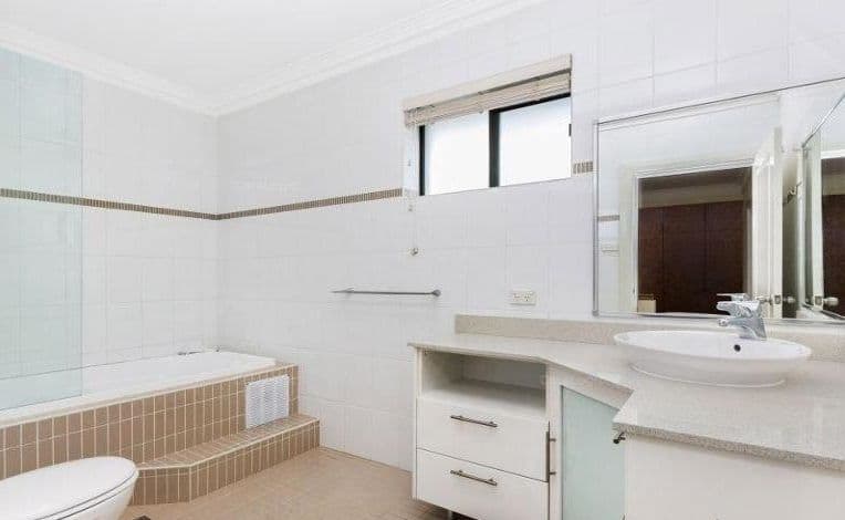 122 Camden Street, Fairfield Heights - Thumbnail 4