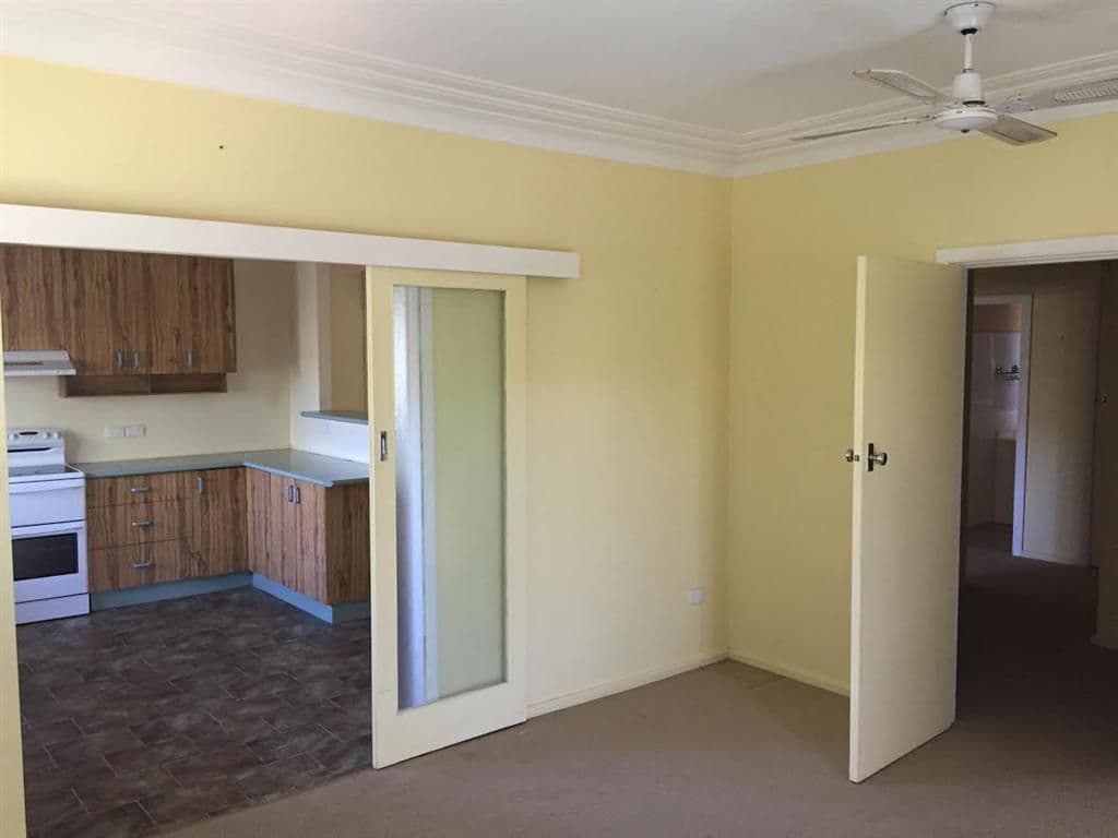 93 Lockhart Street, Adelong - Thumbnail 5