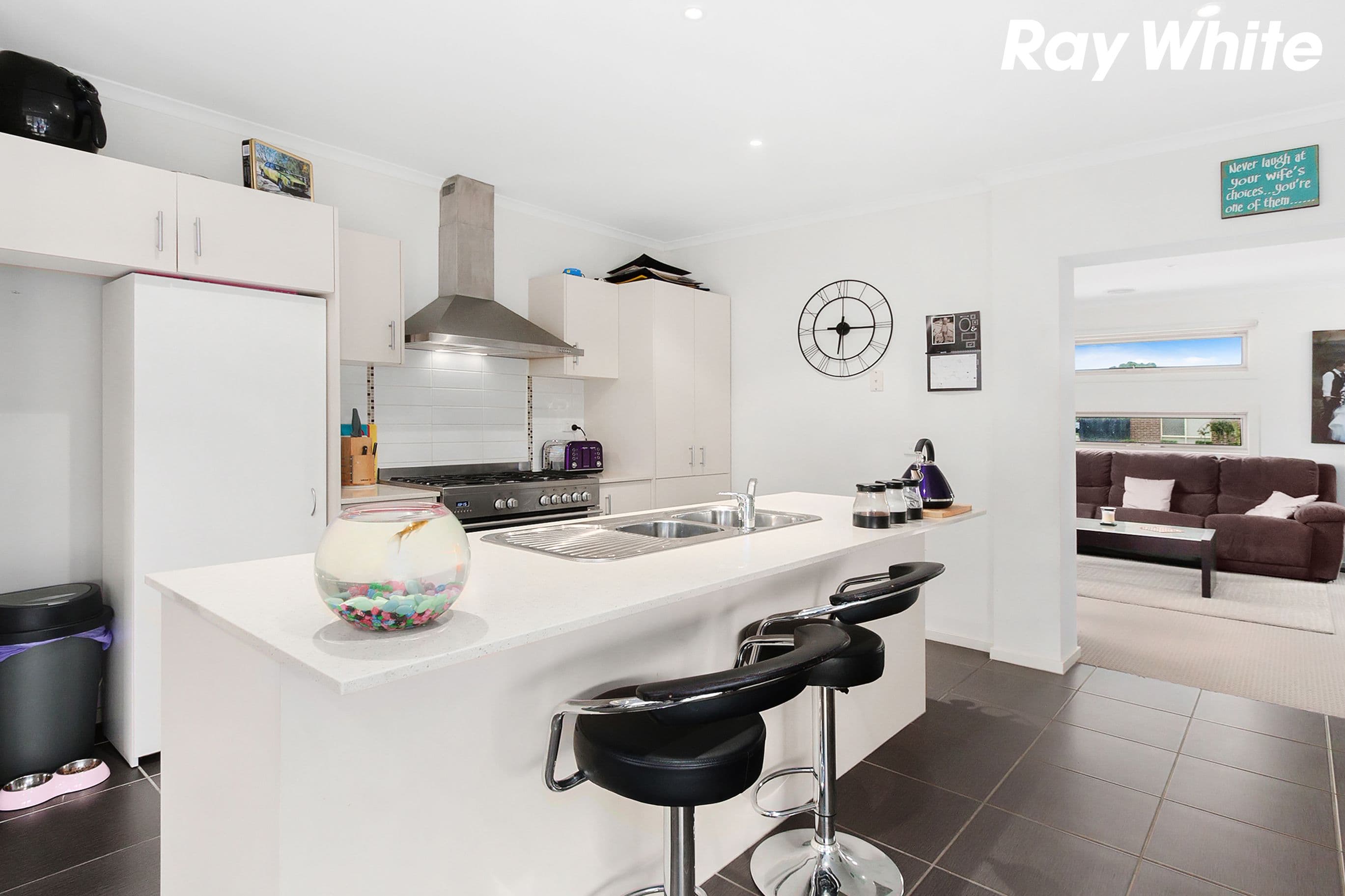2 Macadamia Street, Pakenham VIC 3810, Pakenham - Thumbnail 6