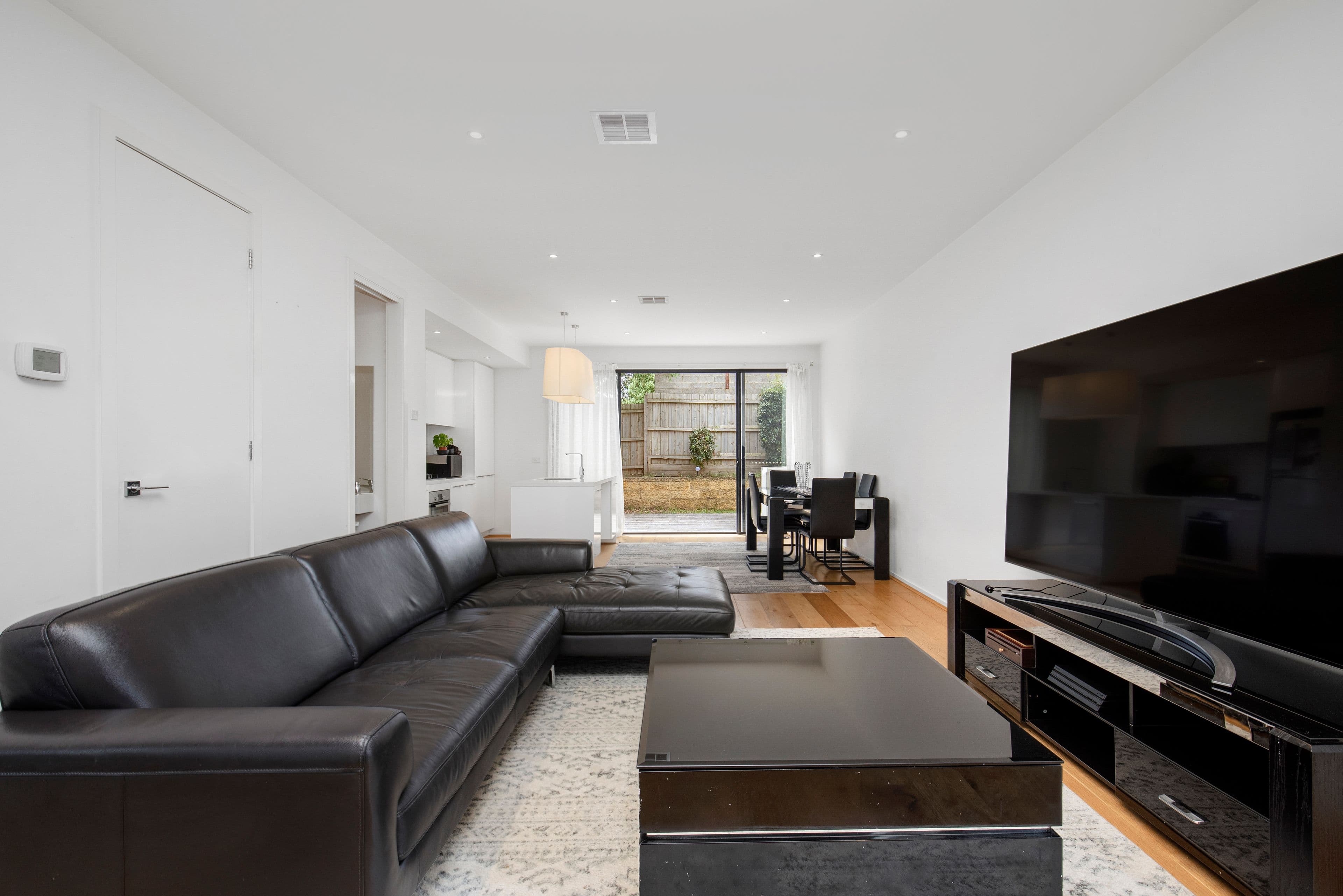 11 Mulberry Avenue, Cheltenham VIC 3192, Cheltenham - Thumbnail 8