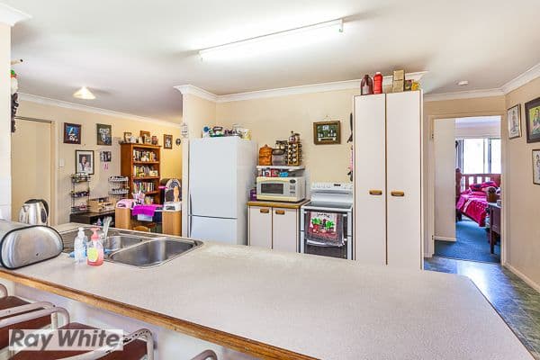 12 Awaba Court, Deception Bay QLD 4508, Deception Bay - Thumbnail 6