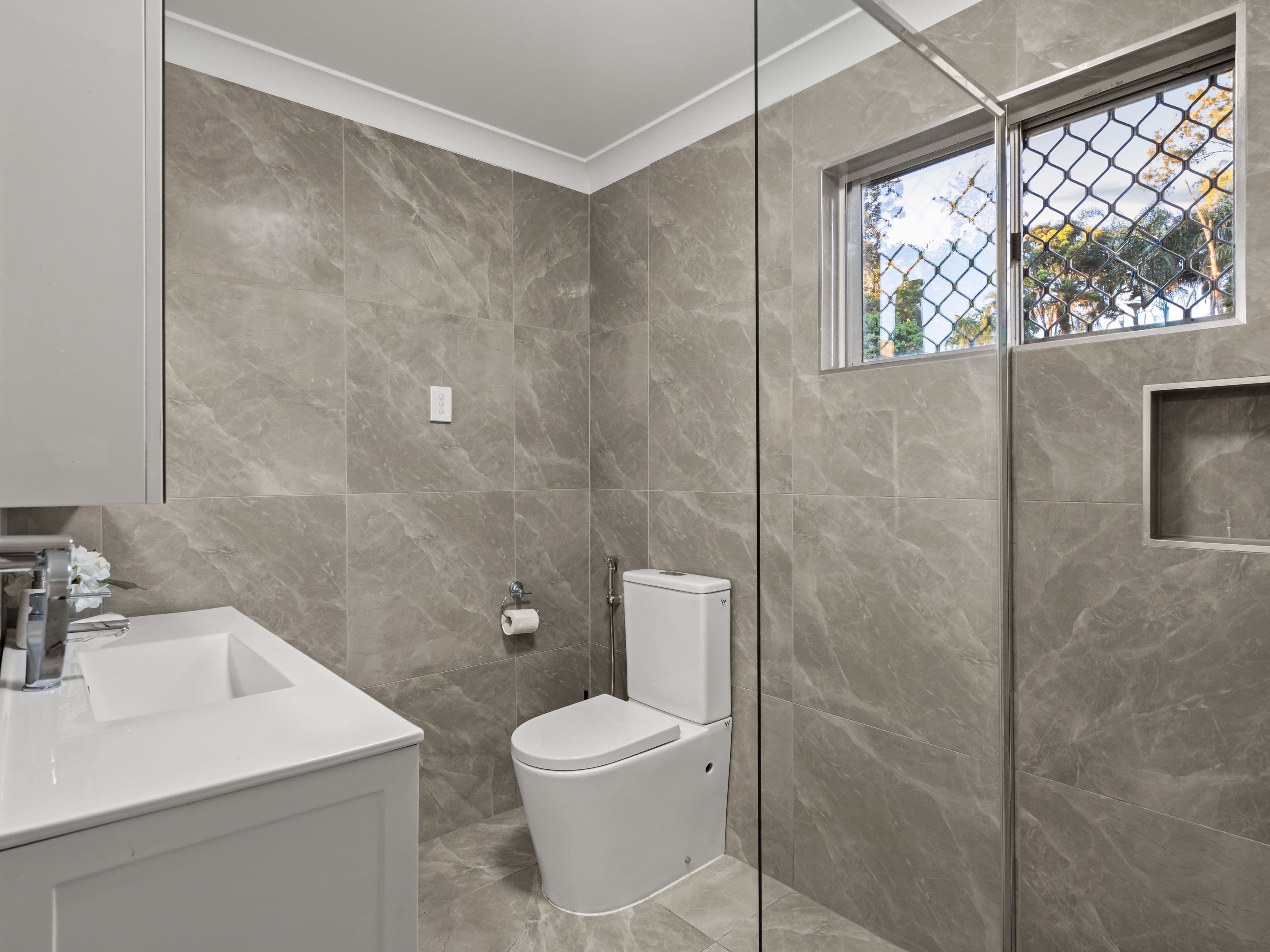 22 Woodview Street, Browns Plains QLD 4118, Browns Plains - Thumbnail 7