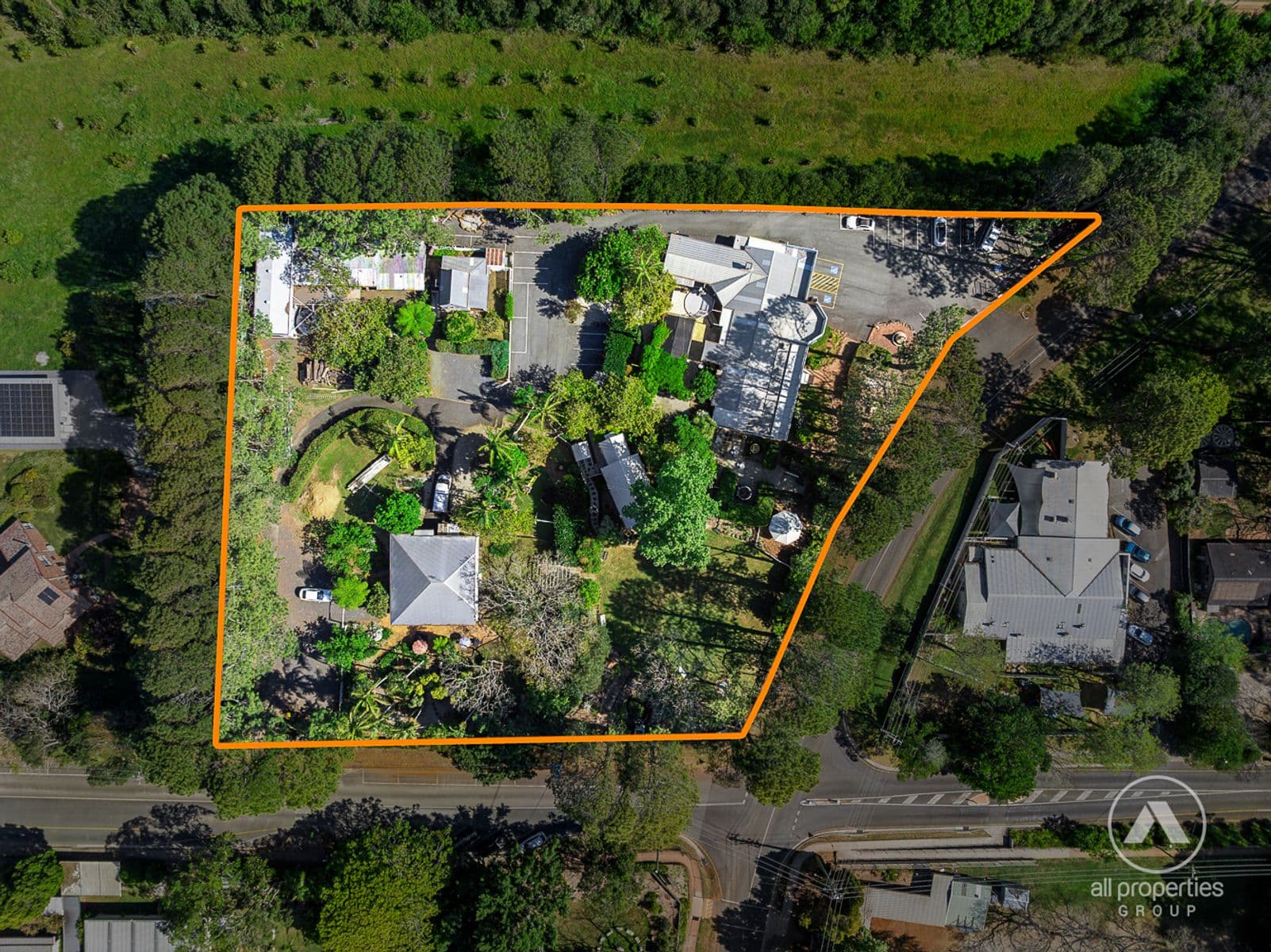 216 Long Road, Tamborine Mountain QLD 4272, Tamborine Mountain - Thumbnail 2