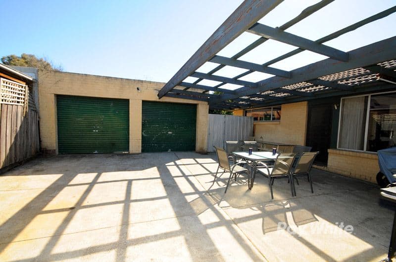 62 Scoresby Road, BAYSWATER VIC 3153, Bayswater - Thumbnail 3