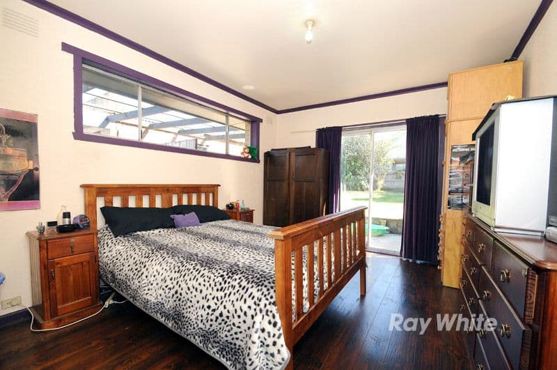 62 Scoresby Road, BAYSWATER VIC 3153, Bayswater - Thumbnail 8