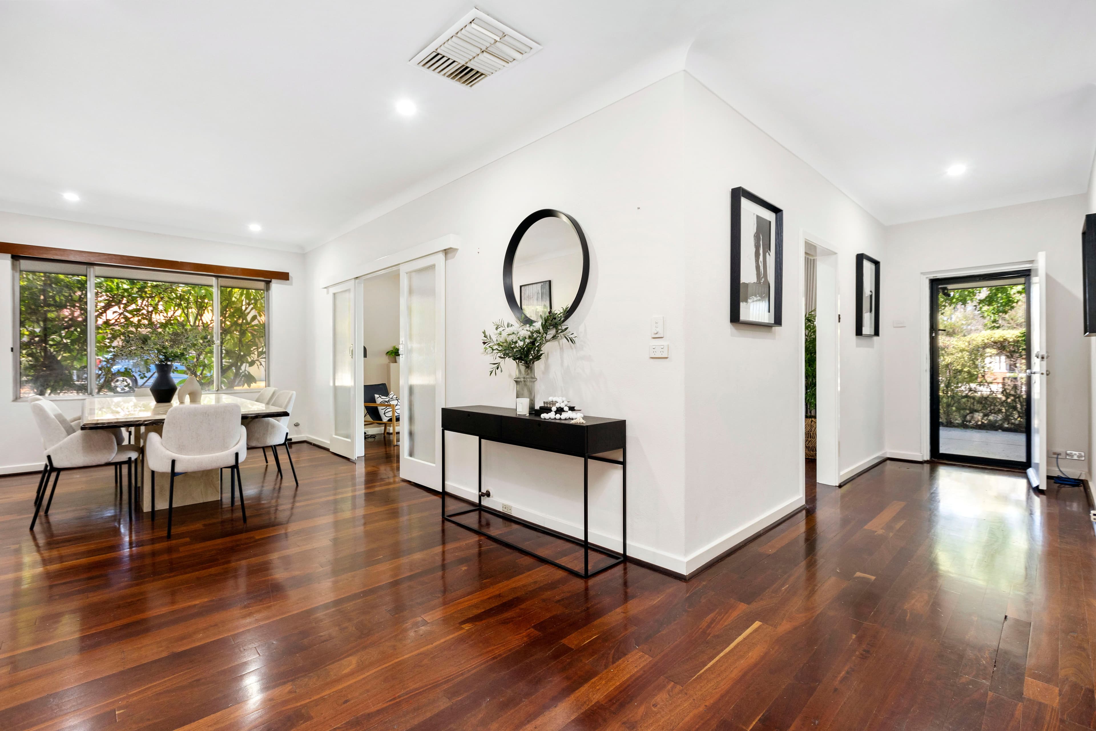 31 Homestead Circuit, Macquarie Links NSW 2565, Macquarie Links - Thumbnail 2