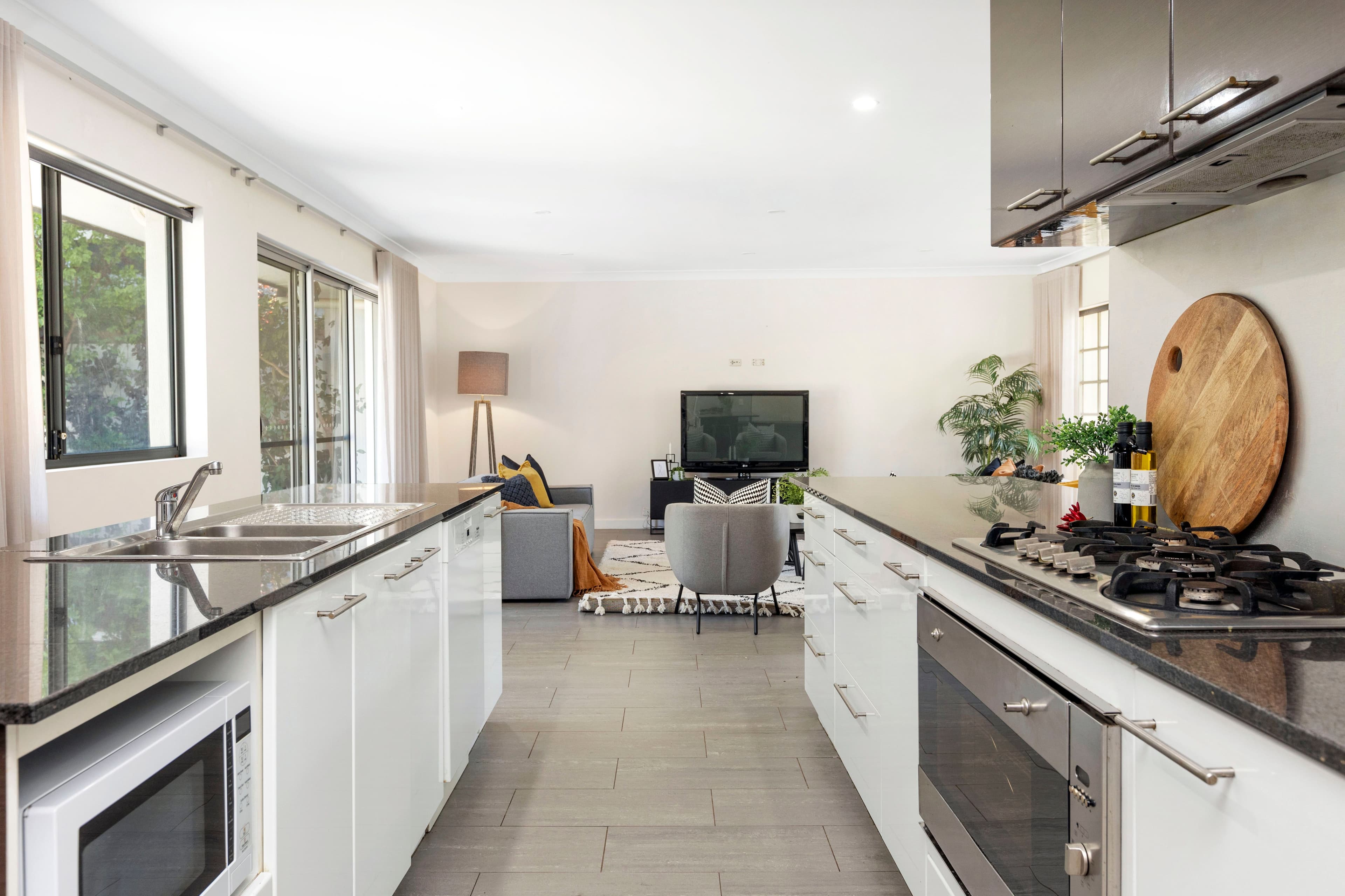 31 Homestead Circuit, Macquarie Links NSW 2565, Macquarie Links - Thumbnail 4