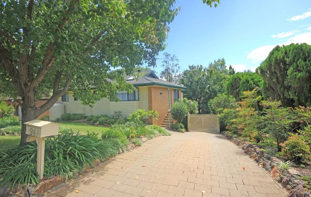 24 Mantalini Street, Ambarvale NSW 2560, Ambarvale - Image 1