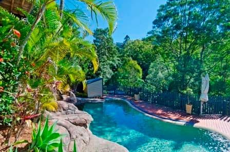 17 Crest Drive, CURRUMBIN QLD 4223, Currumbin - Thumbnail 5