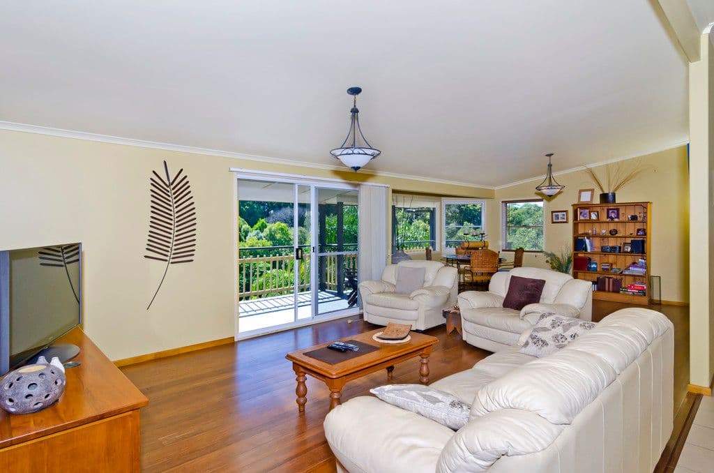 17 Crest Drive, CURRUMBIN QLD 4223, Currumbin - Thumbnail 6