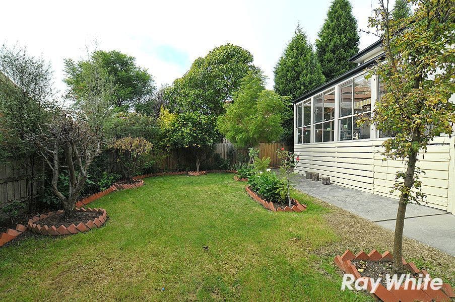 11 Miriam Close, WANTIRNA SOUTH VIC 3152, Wantirna South - Thumbnail 6