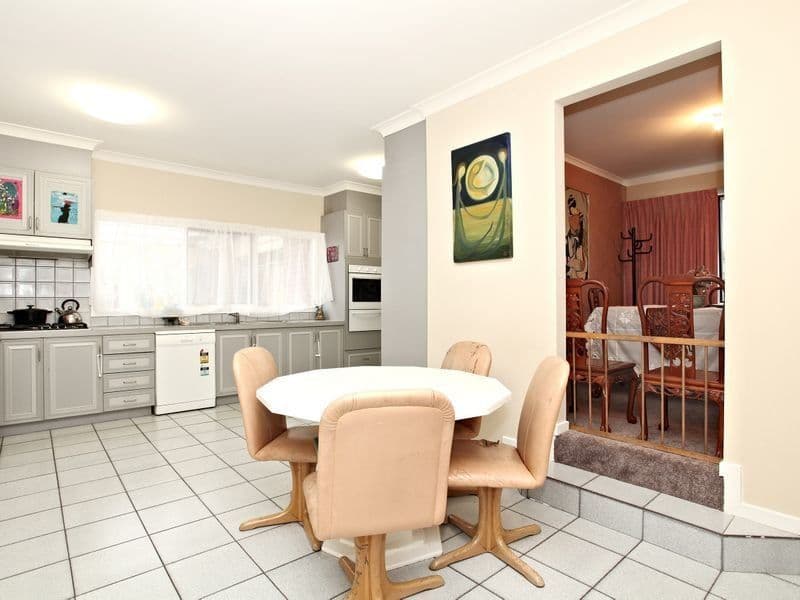 28 Charlotte Road, MILL PARK VIC 3082, Mill Park - Thumbnail 2