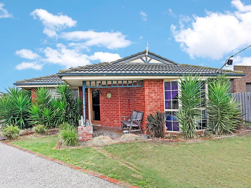 21 Carbine Drive, St Albans Park VIC 3219, St Albans Park - Image 1