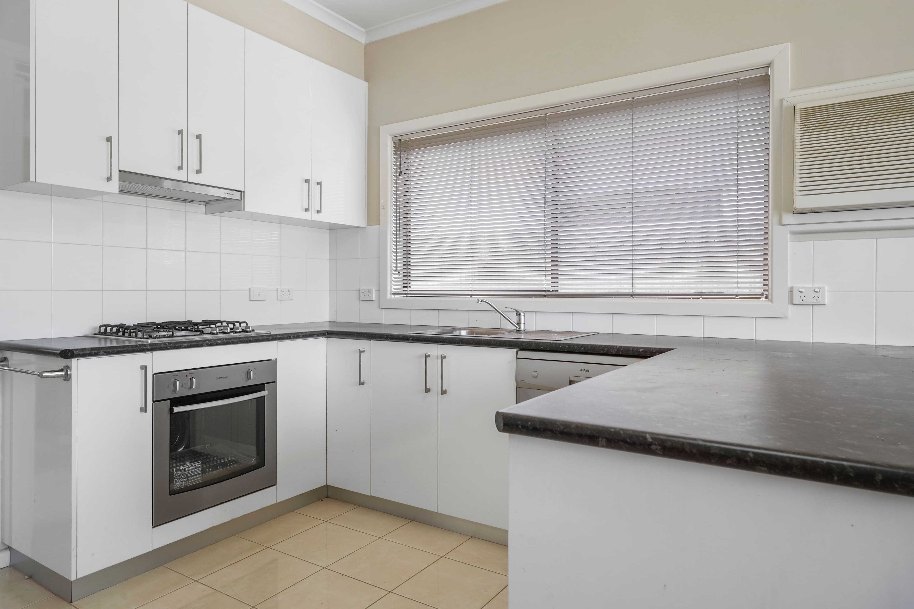 28 Namur Street, Noble Park VIC 3174, Noble Park - Thumbnail 3