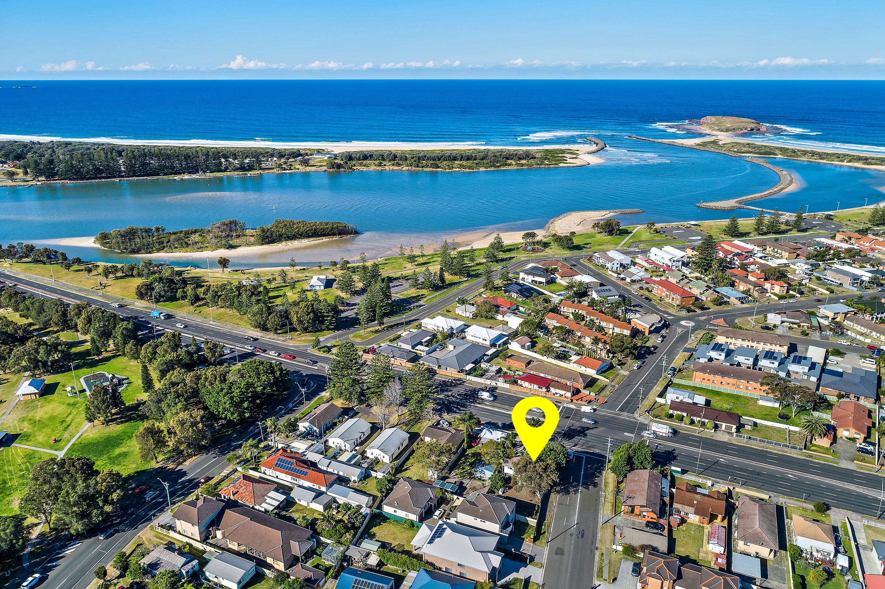12 Shellharbour Road, Lake Illawarra - Image 1