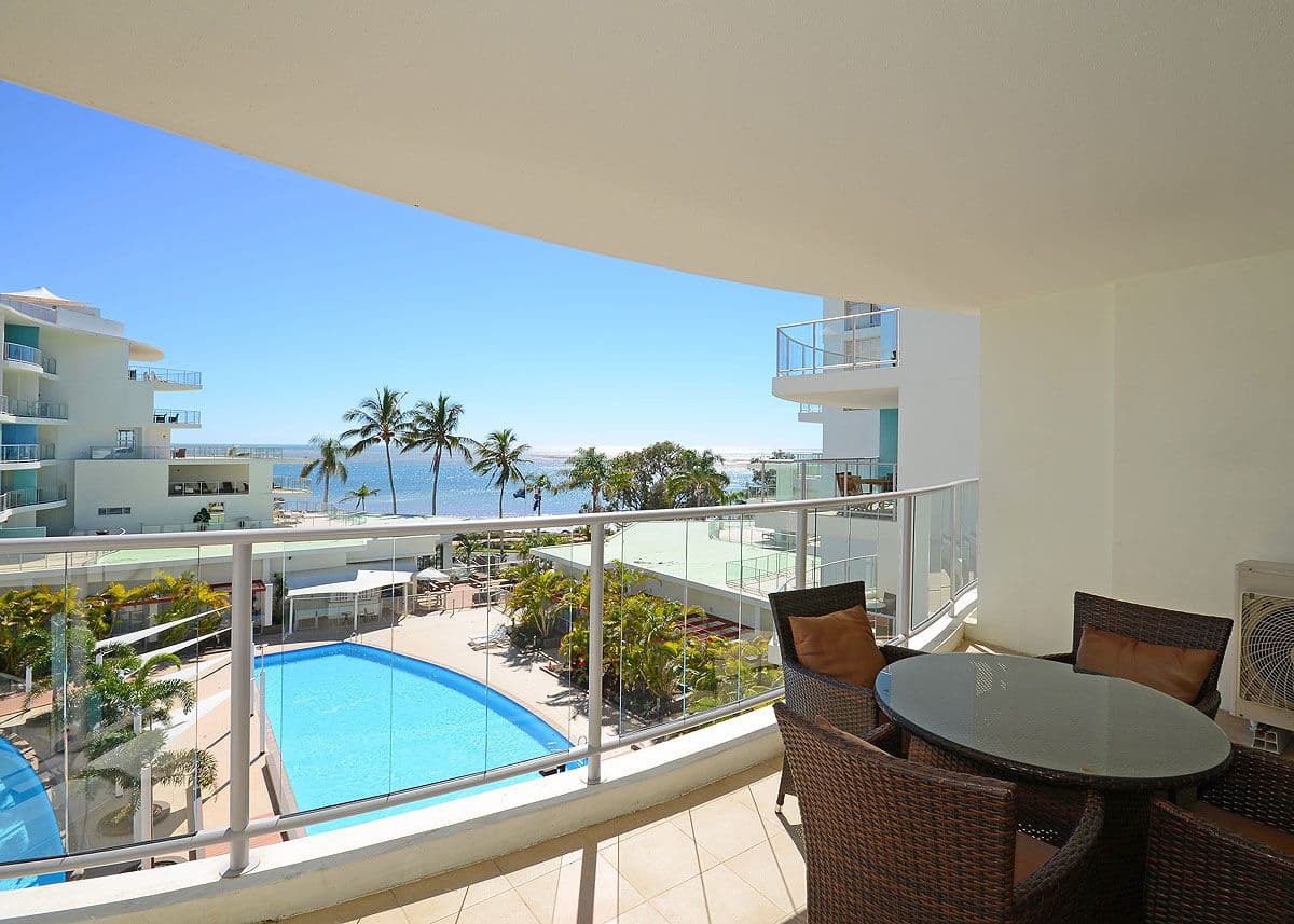 569 Charlton Esplanade, URANGAN QLD 4655, Urangan - Thumbnail 2