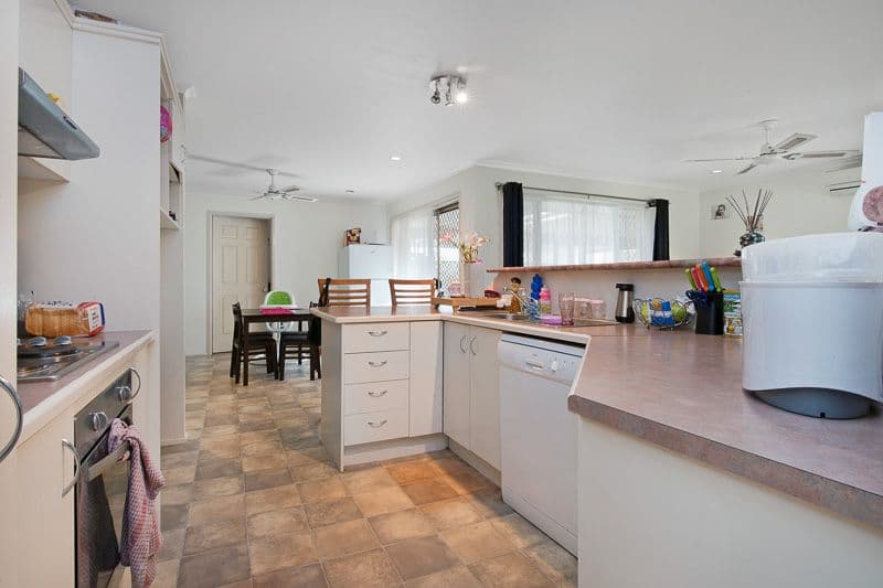 8 Rochelle Place, Deception Bay QLD 4508, Deception Bay - Thumbnail 2