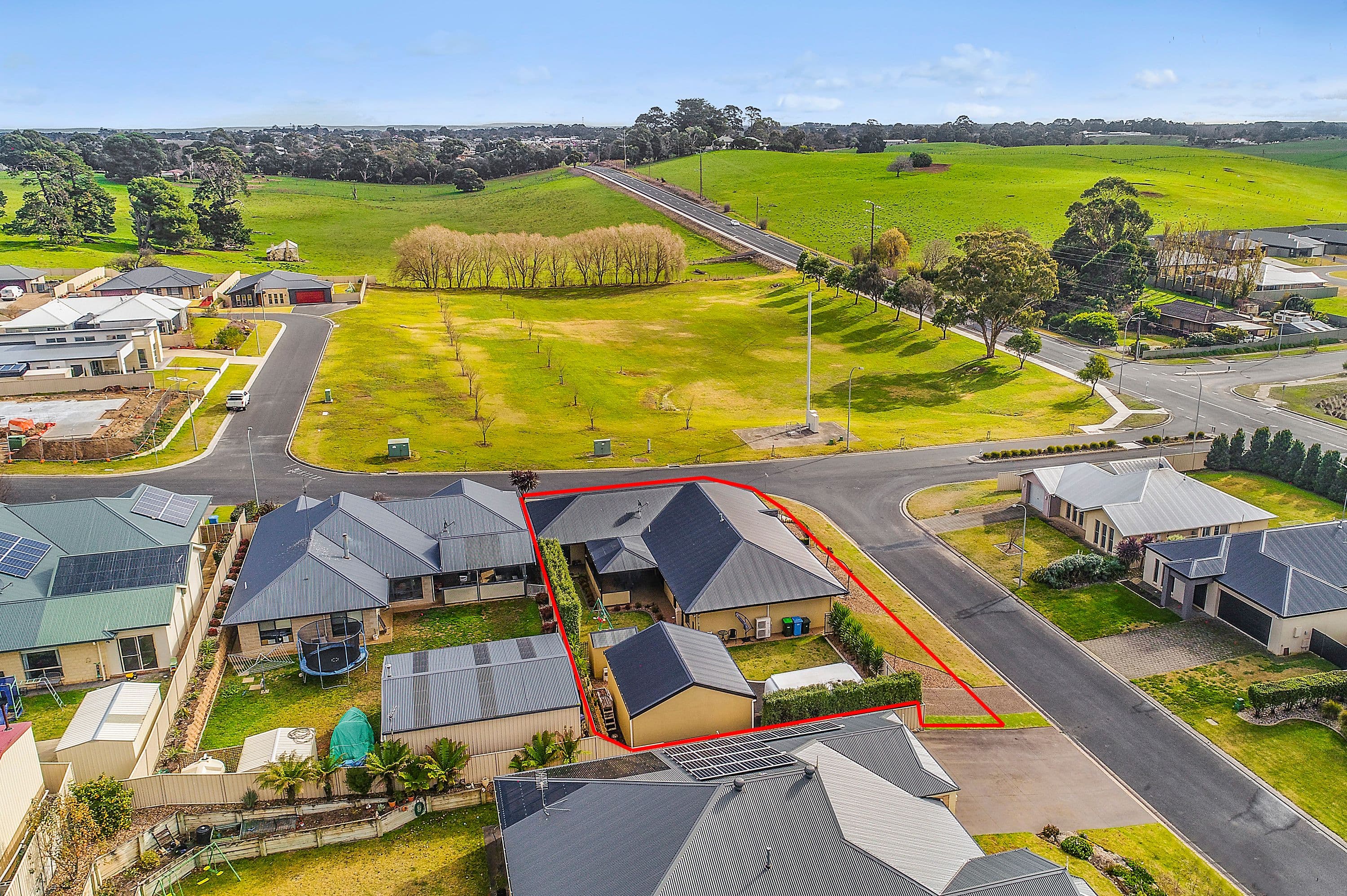 2 Mariner Court, Mount Gambier SA 5290, Mount Gambier - Thumbnail 2