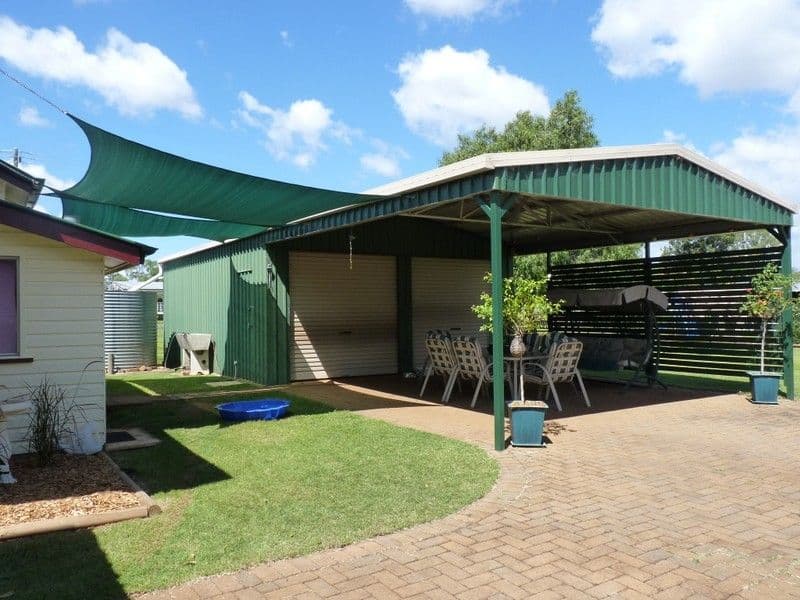 6  James Street, OAKEY QLD 4401, Oakey - Thumbnail 2