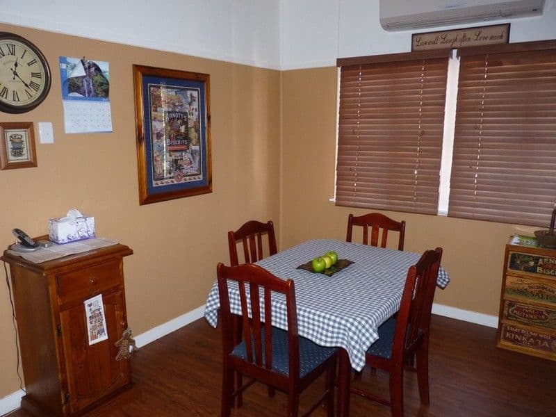 6  James Street, OAKEY QLD 4401, Oakey - Thumbnail 5