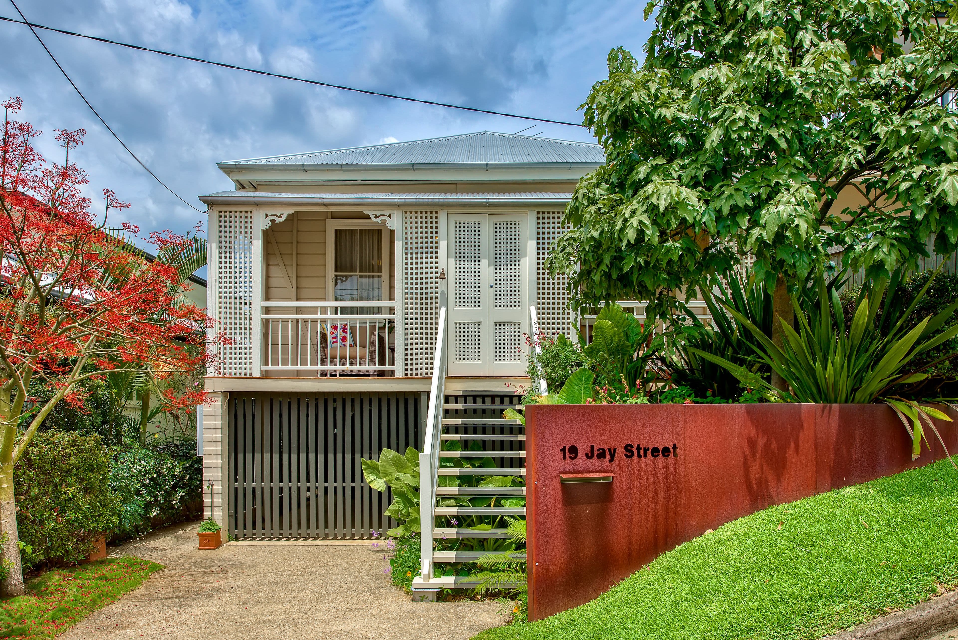 19 Jay Street, Red Hill QLD 4059, Red Hill - Thumbnail 2