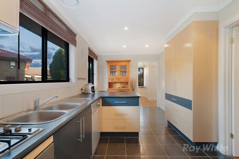 5 Hartley Court, Noble Park North VIC 3174, Noble Park North - Thumbnail 3