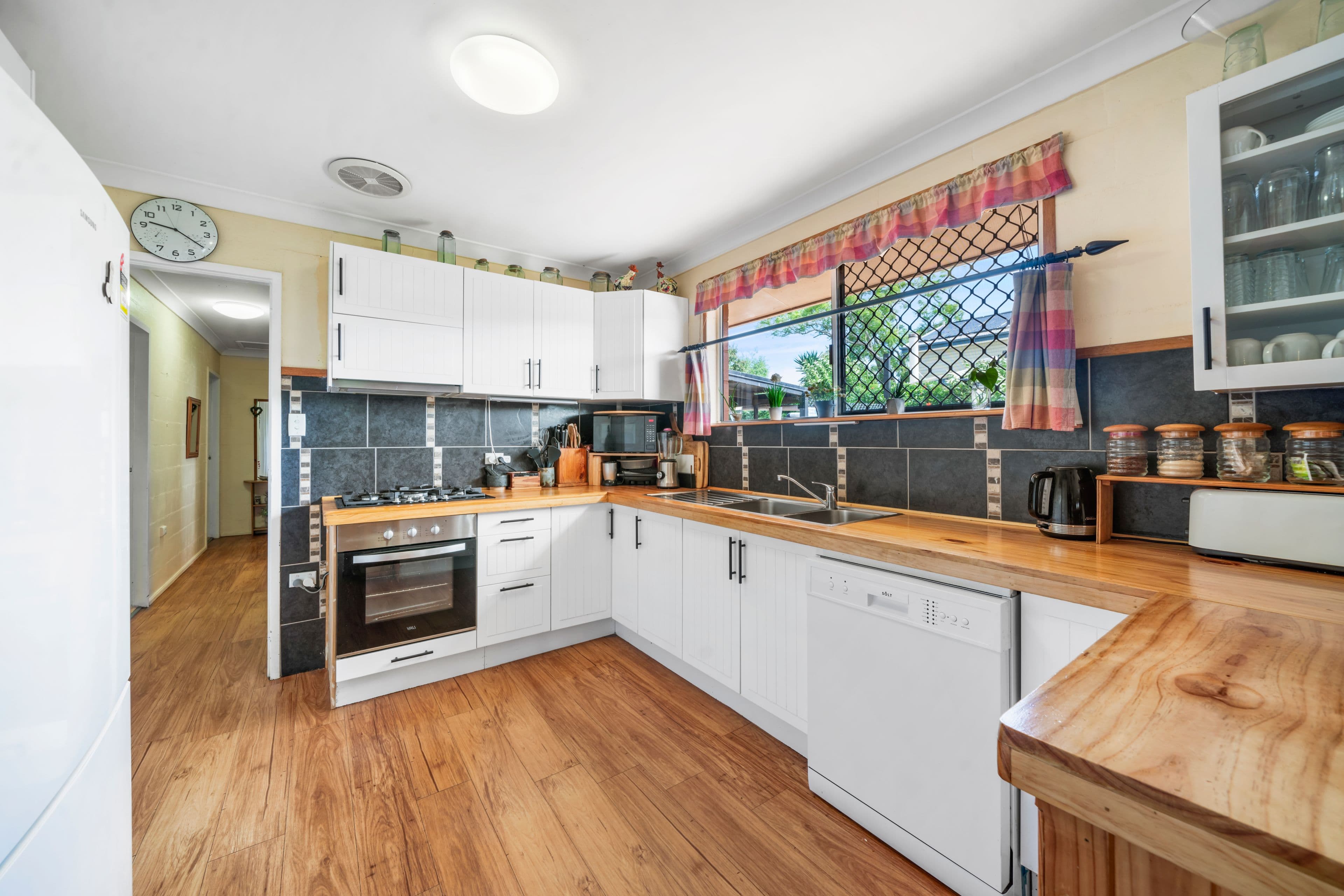 243A Mackenzie Street, Centenary Heights QLD 4350, Centenary Heights - Thumbnail 8