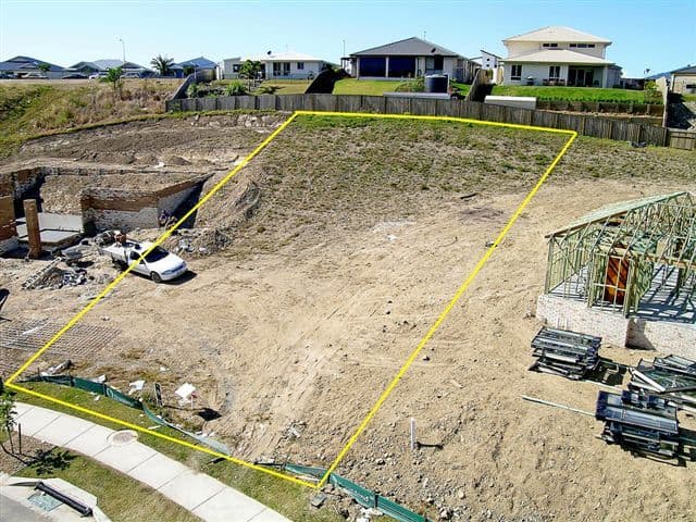 48 Hawkesbury Avenue, PACIFIC PINES QLD 4211, Pacific Pines - Thumbnail 2