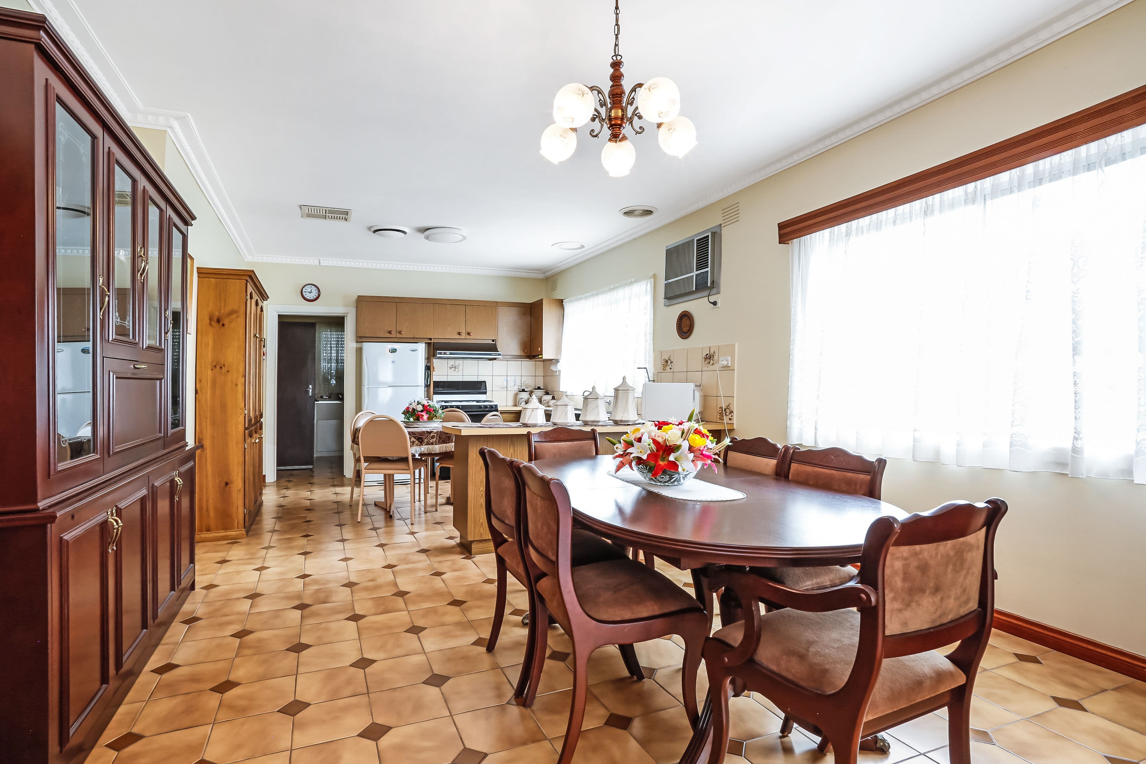 19 First Avenue, Strathmore VIC 3041, Strathmore - Thumbnail 5
