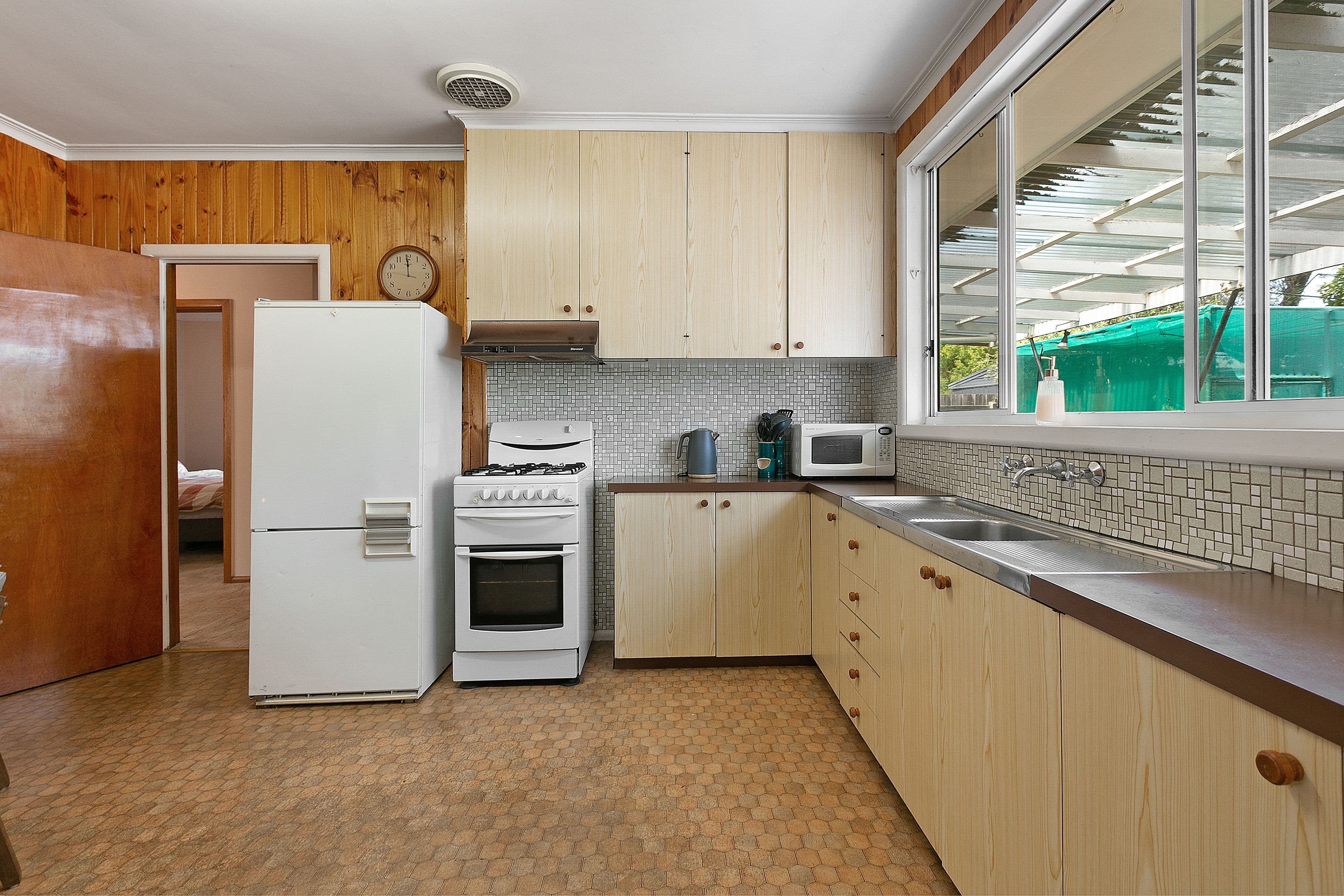 21 Hickford Street, Reservoir VIC 3073, Reservoir - Thumbnail 6