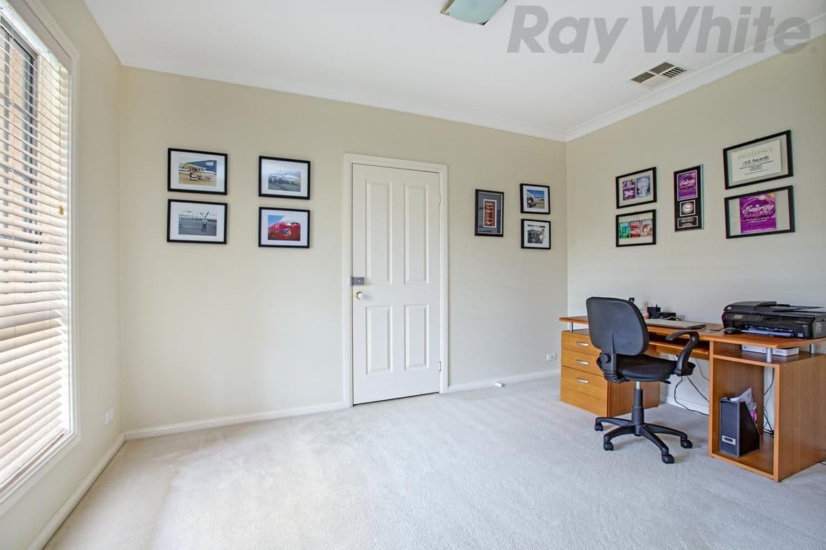 7 Triabunna Avenue, West Hoxton - Thumbnail 7