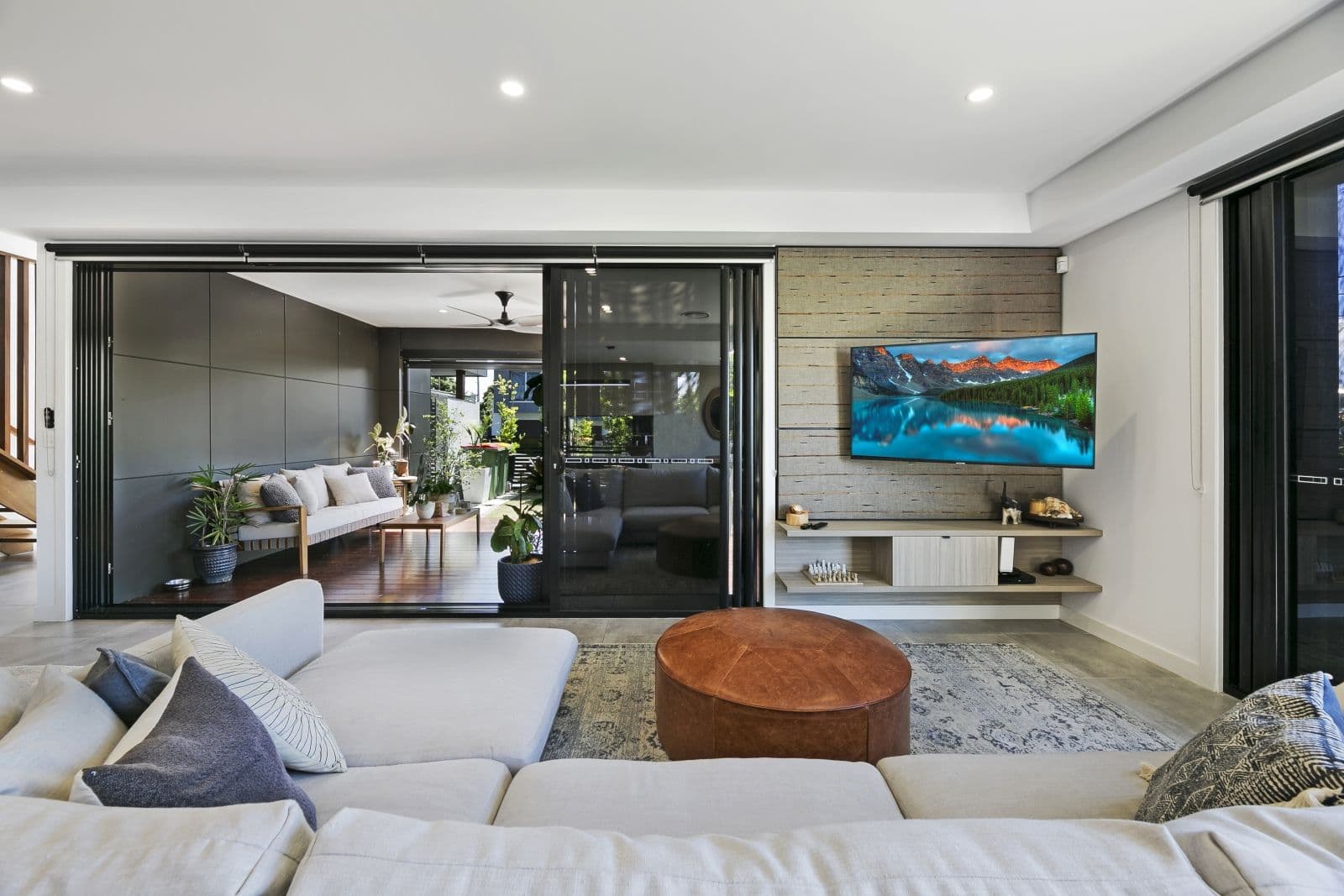 25 Waratah Avenue, Biggera Waters QLD 4216, Biggera Waters - Thumbnail 4