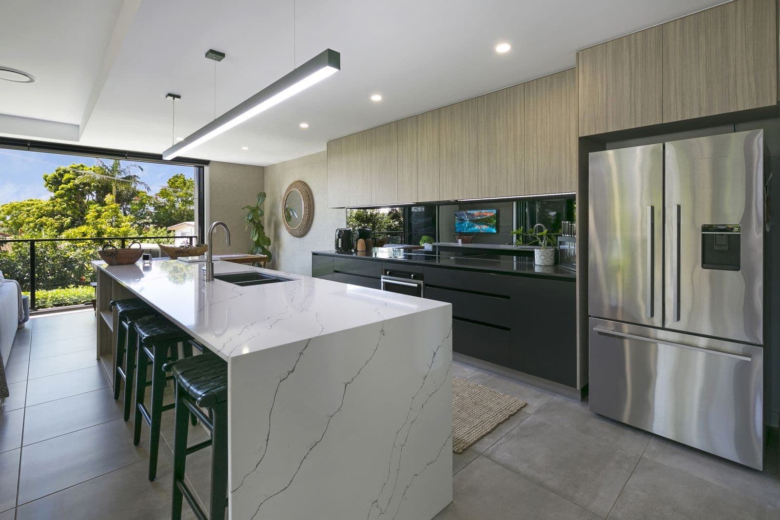 25 Waratah Avenue, Biggera Waters QLD 4216, Biggera Waters - Thumbnail 5