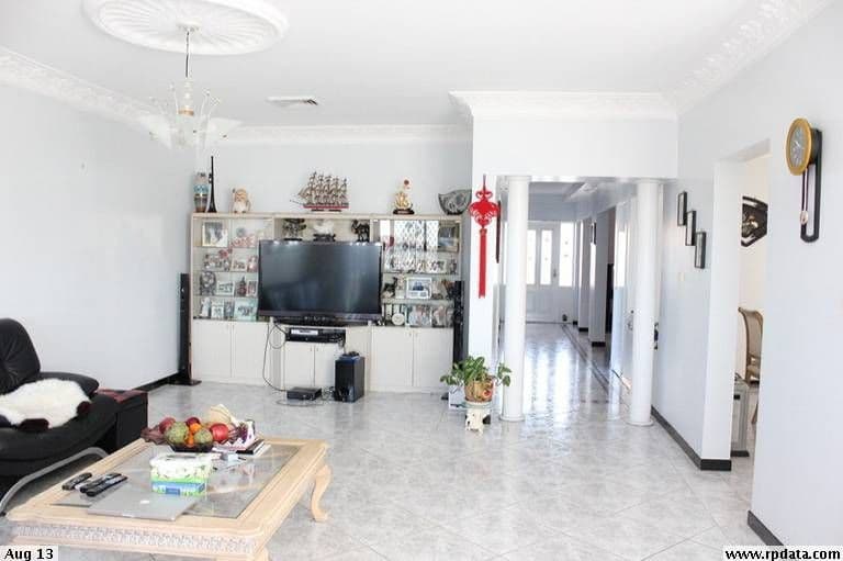 9 Santangelo Close, EDENSOR PARK NSW 2176, Edensor Park - Thumbnail 4