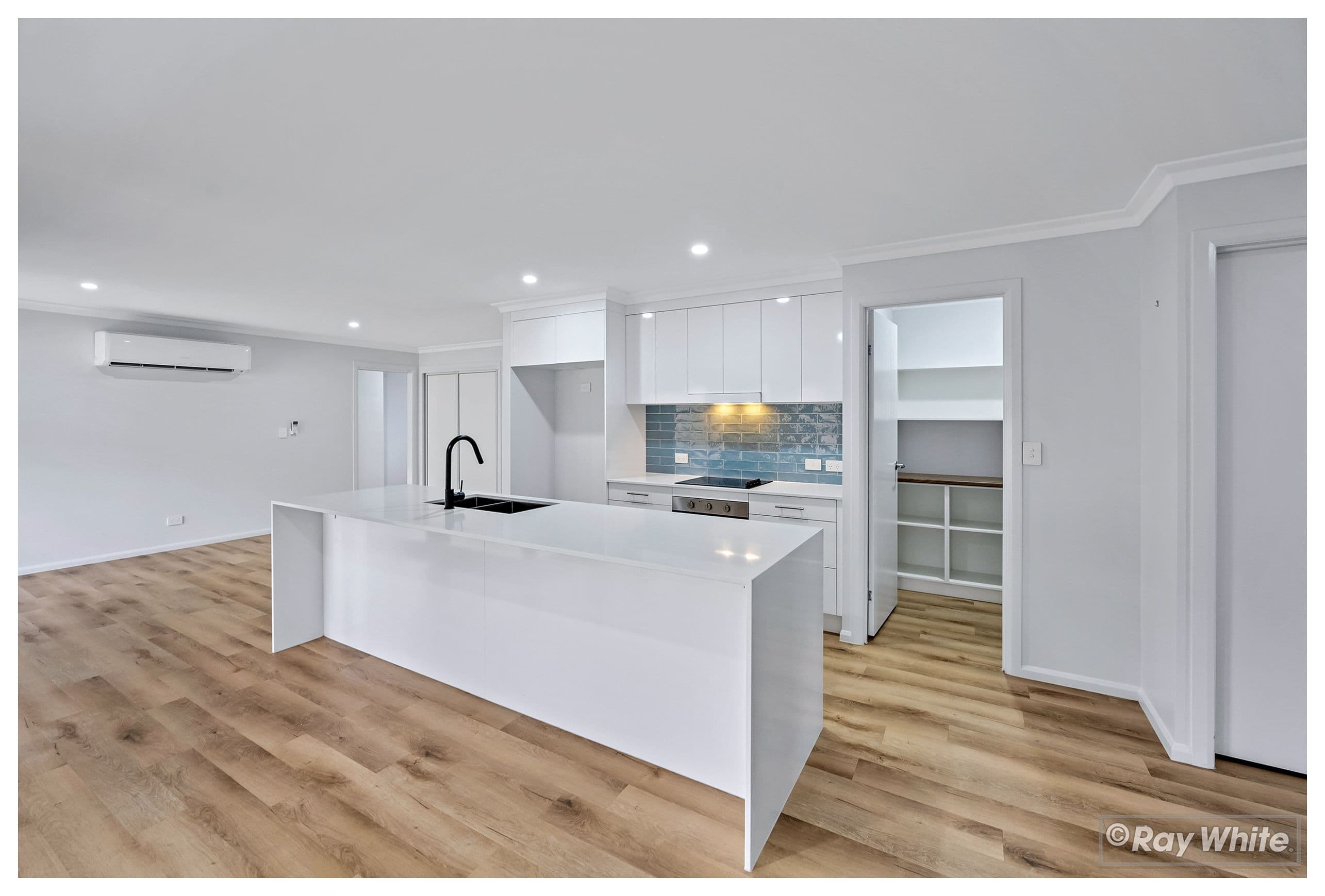 17 Wirraway Drive, Parkhurst QLD 4702, Parkhurst - Thumbnail 3