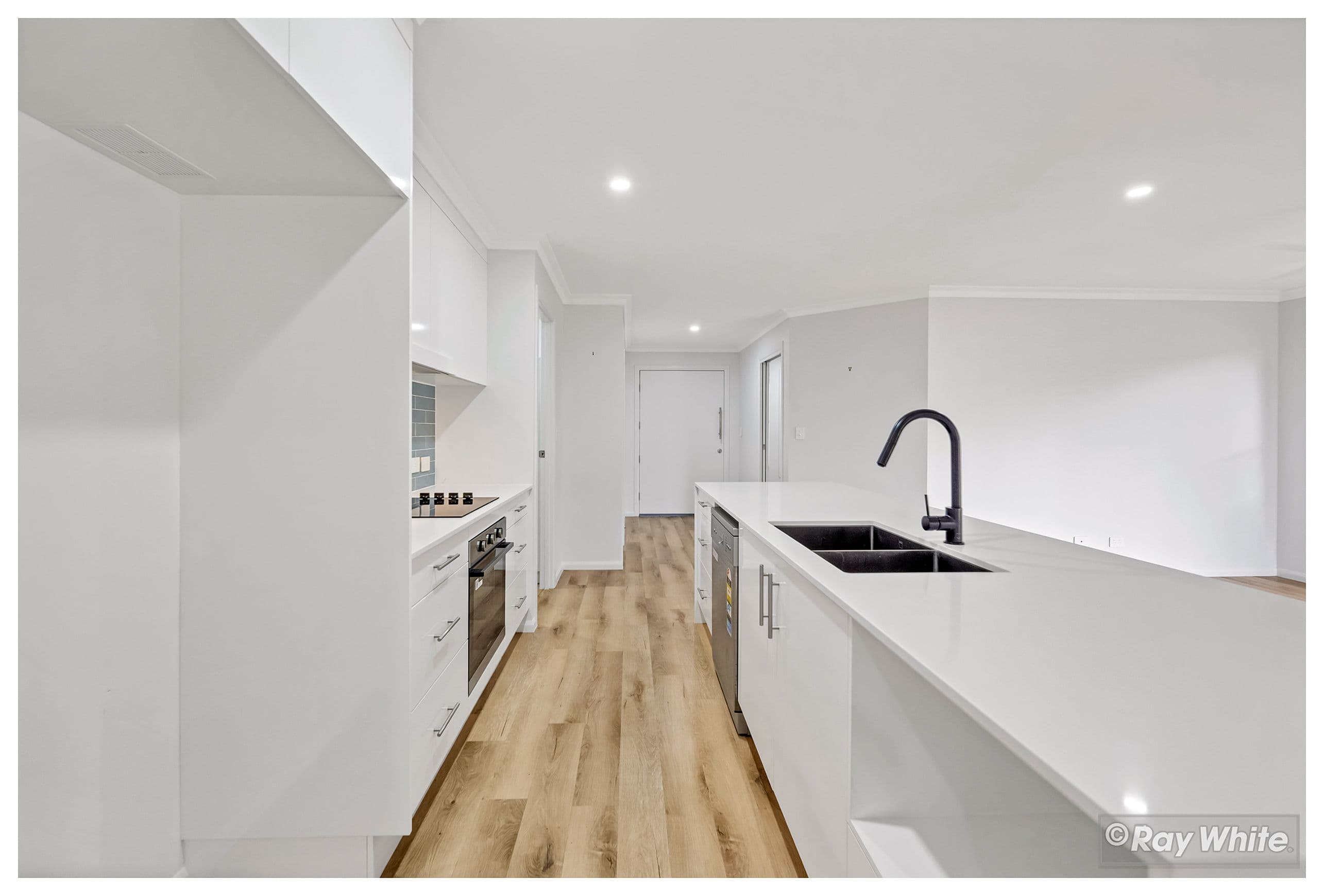 17 Wirraway Drive, Parkhurst QLD 4702, Parkhurst - Thumbnail 4