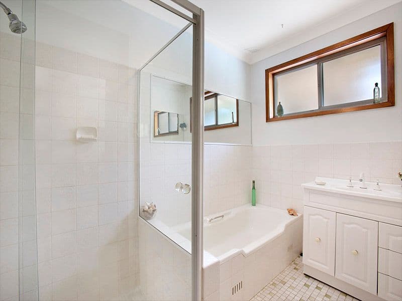 21 Bunbury Avenue, SUTHERLAND NSW 2232, Sutherland - Thumbnail 4