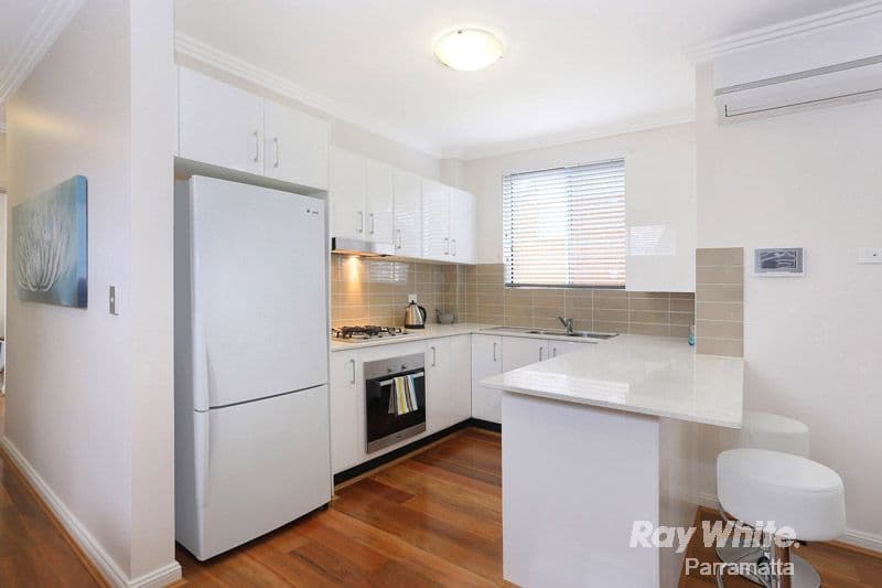 11 O'Reilly Street, PARRAMATTA NSW 2150, Parramatta - Thumbnail 4