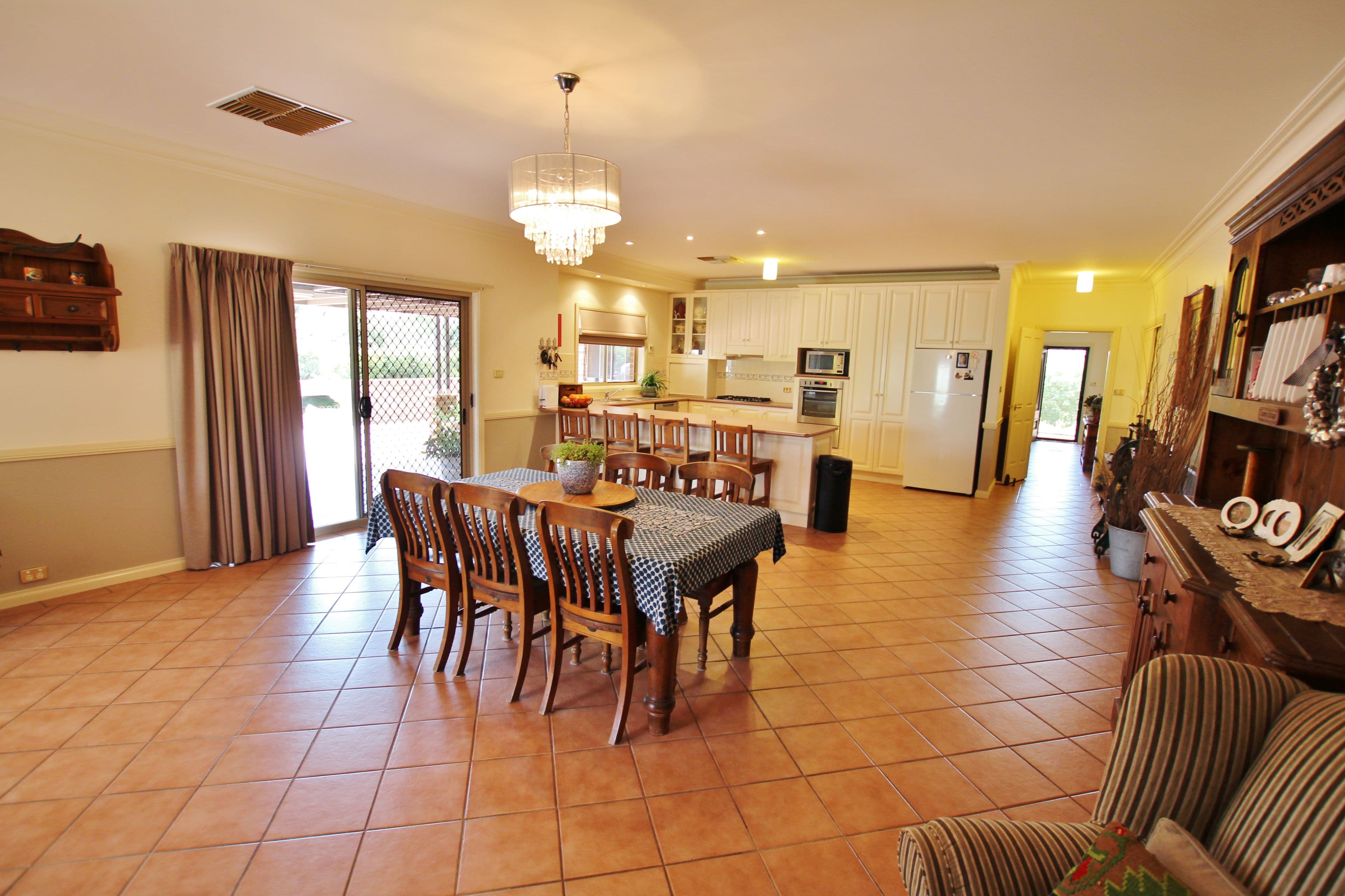 10 Forsythe Avenue, Young NSW 2594, Young - Thumbnail 6