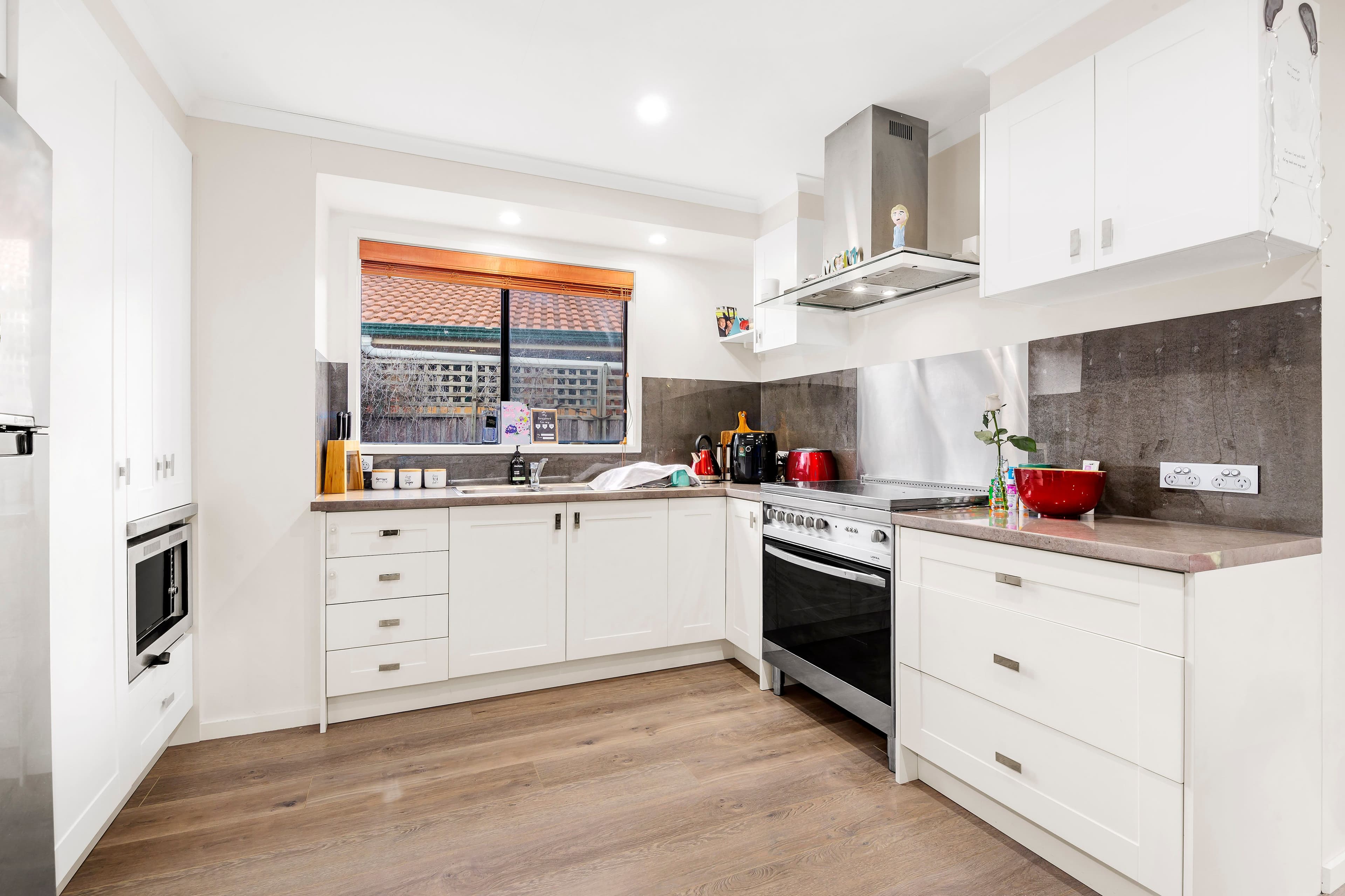 7 Carroll Crescent, Mill Park VIC 3082, Mill Park - Thumbnail 2