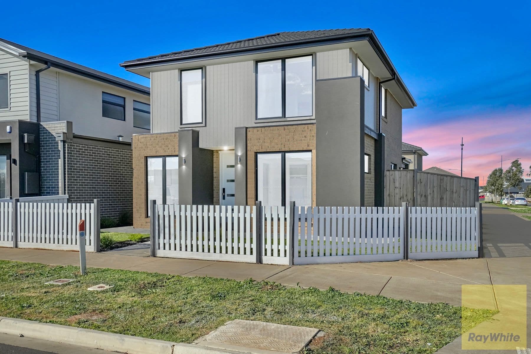 2 Primrose Avenue, Rockbank VIC 3335, Rockbank - Thumbnail 2