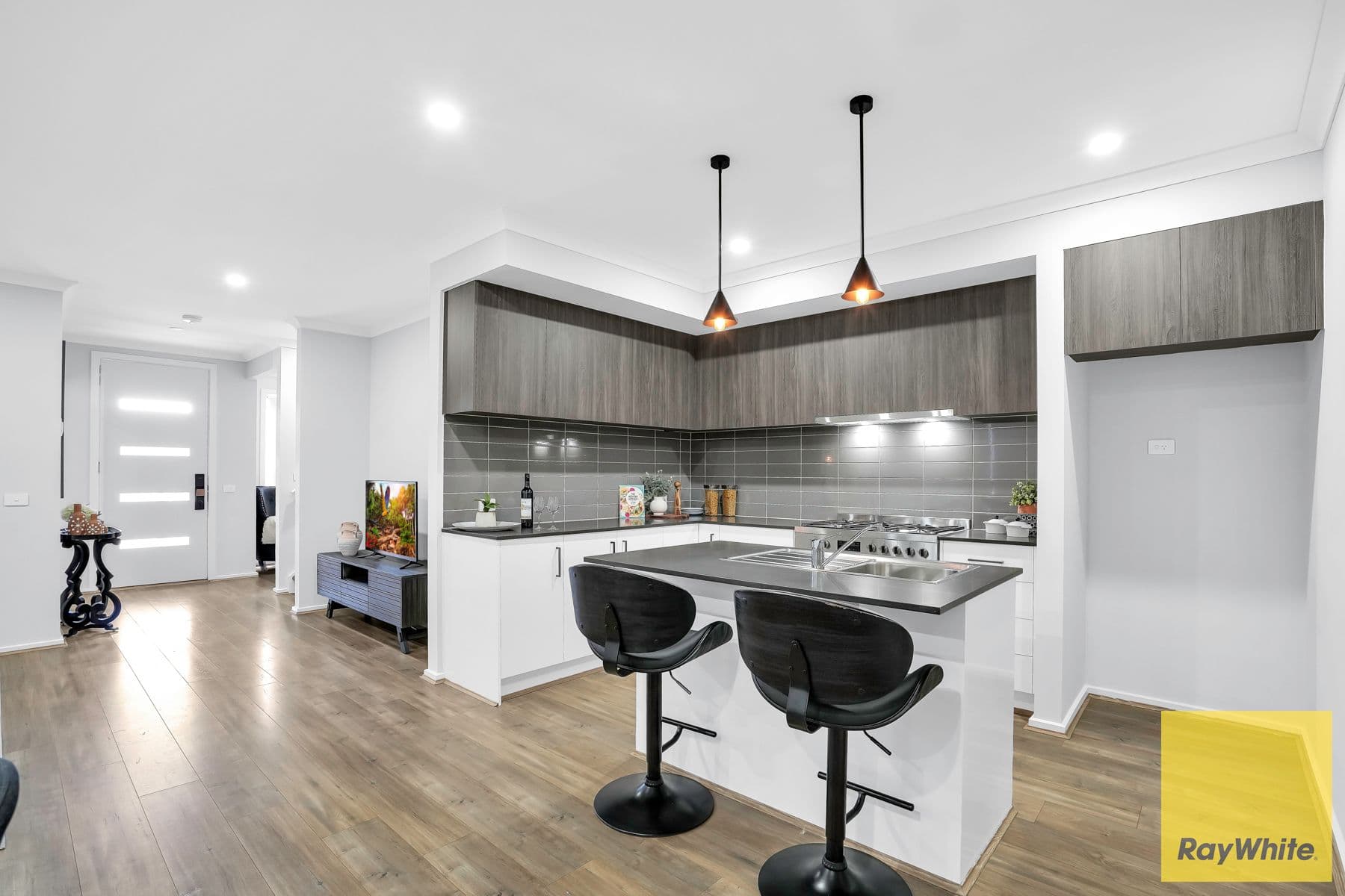 2 Primrose Avenue, Rockbank VIC 3335, Rockbank - Thumbnail 3