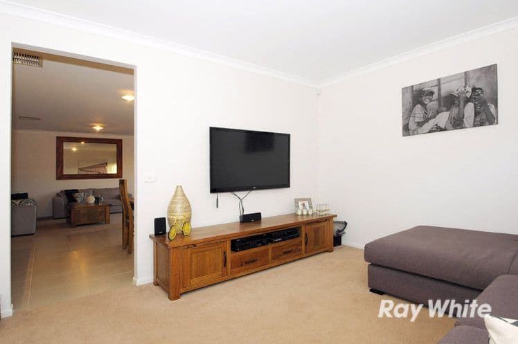 16 Hermes Avenue, CRANBOURNE WEST VIC 3977, Cranbourne West - Thumbnail 7