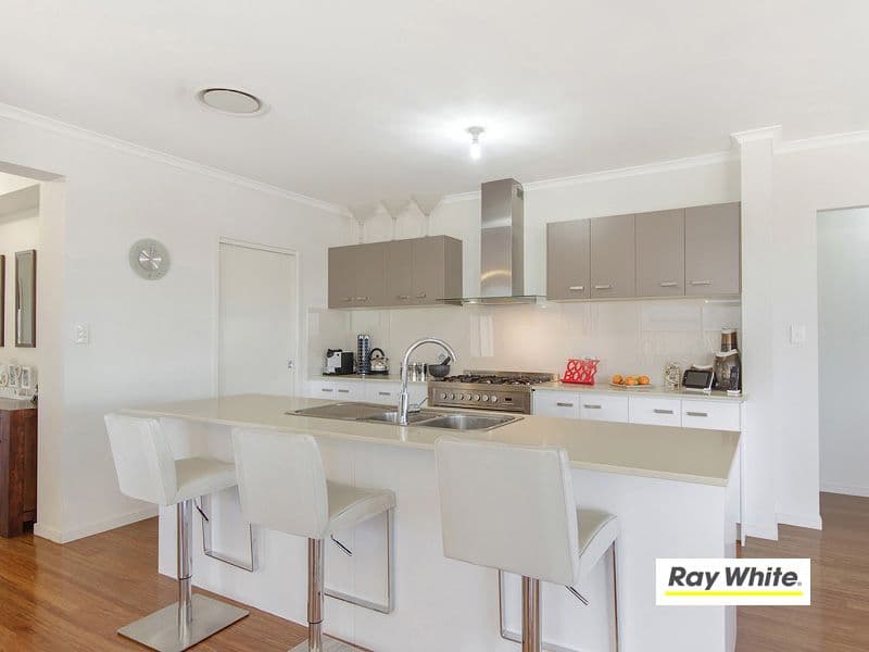 4 Keewong Street, ORMEAU QLD 4208, Ormeau - Thumbnail 2