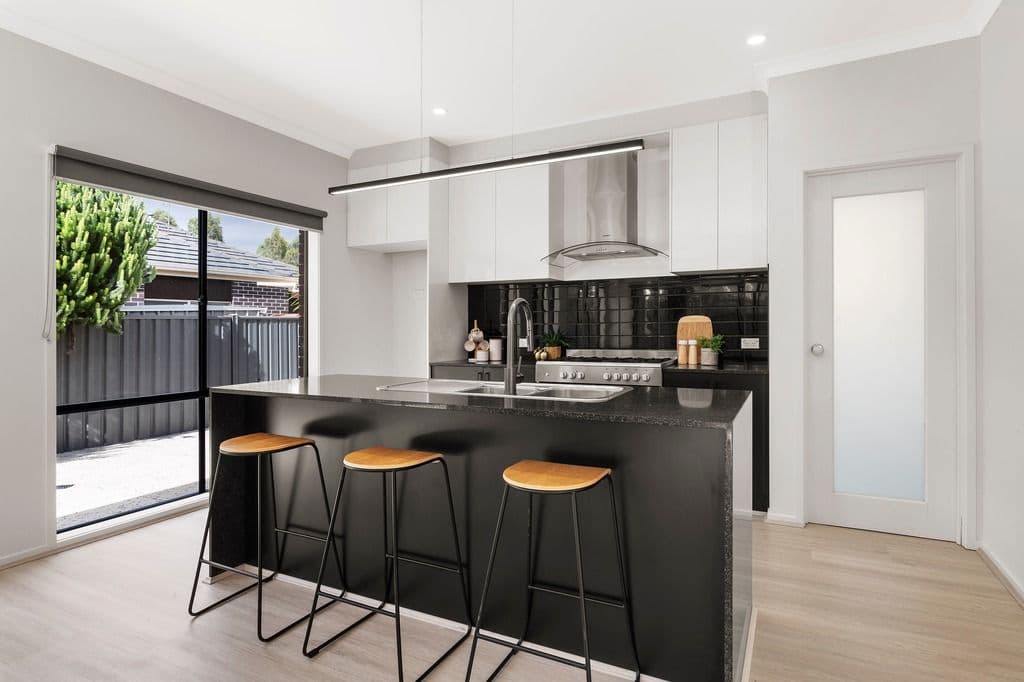 51 Panton Gap Drive, South Morang VIC 3752, South Morang - Thumbnail 2