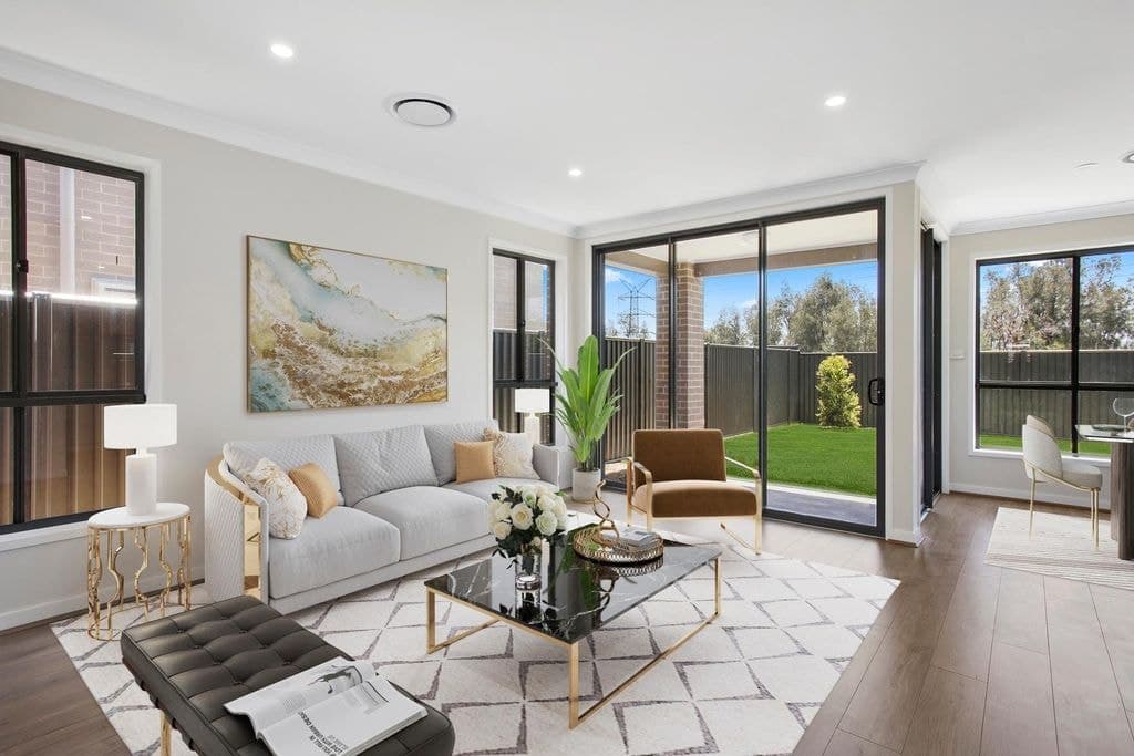 33 Vanderfield Crescent, Oran Park - Thumbnail 3